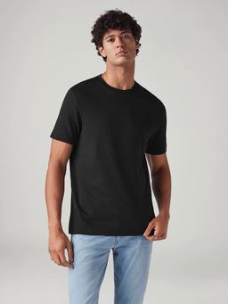 Levi's - Men Black Textured Regular Fit T-shirt