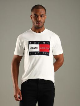 Tommy Hilfiger - Men White Typography Logo Regular Fit Cotton T-shirt