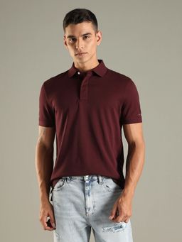 Tommy Hilfiger - Men Maroon Solid Regular Fit Cotton Polo T-shirt