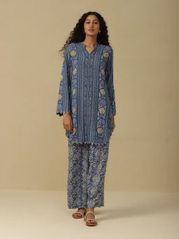 Aarke Ritu Kumar - Denim Blue Floral Print Kurta with Pants (Set of 2)