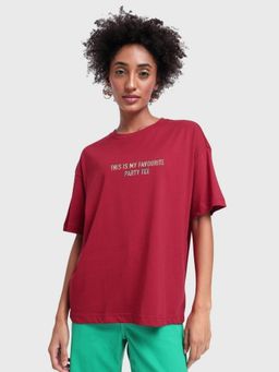 Bewakoof - Women's Red Party Fav Typography Oversized T-shirt