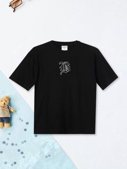 max - Black Boys Embroidered Oversized T-Shirt