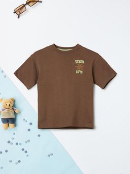 max - Brown Boys Embroidered T-Shirt