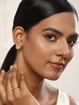 Ruby Raang Studio - Nai Fiza Meenakari Detail & Pearl Embellished Kundan Studs