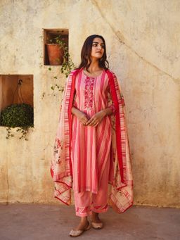 Karaj Jaipur - Mirror Work Straight Digital Kurta with Detailed Hem Pant and Dupatta (Set of 3)