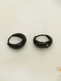 Viari Accessories - Mini Hoop Earrings - Black