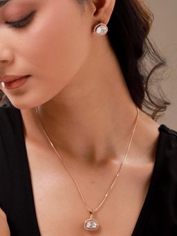 Voylla - Kundan Elegance Rose Dew Tear Pendant Set