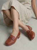 Tan color option, Currently selected