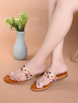 XE Looks - Ethnic Slip-On And Traditional Flat Slippers