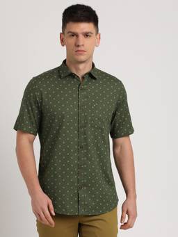 Turtle - Men Cotton Slim Fit Green Printed Casual Shirt