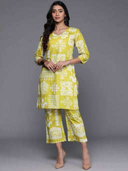 Varanga - Women Lime Green Ikat Printed V-Neck Co-ord Set
