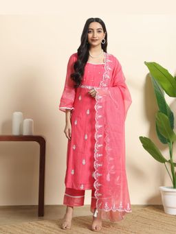 Sarvaa by Kriti - Pink Peony Embroidered Kurta and Pant with Dupatta