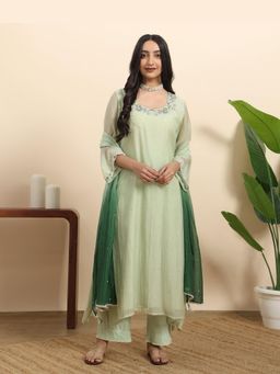 Sarvaa by Kriti - Green Sheetal Embroidered Kurta and Pant with Dupatta
