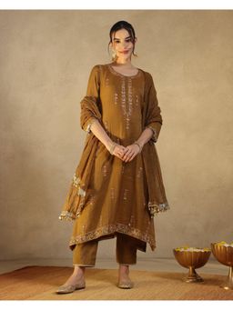 Sarvaa by Kriti - Green Sanvi Embroidered Kurta and Pant with Dupatta