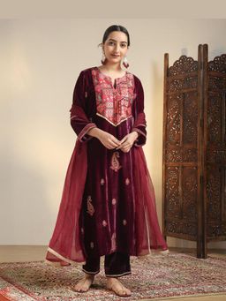 Sarvaa by Kriti - Wine Rooh Embroidered Kurta and Pant with Dupatta