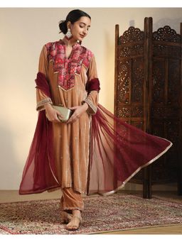 Sarvaa by Kriti - Brown Zareen Embroidered Kurta and Pant with Dupatta