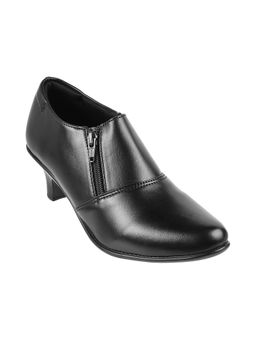 Mochi - Womens Black Kitten Heel PumpsMochi Plain Black Heels