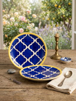 YELONA - Hand-Painted Blue Ceramic Dinner Plates with Quattrofoil Pattern 7in (Pack of 2)
