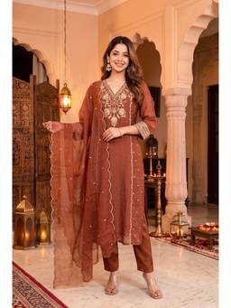 WOOMN - Rust Embroidered Straight Kurta With Pant And Dupatta