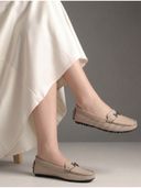 Beige color option, Currently selected