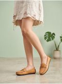 Tan color option, Currently selected