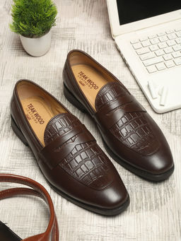 Teakwood - Brown Textured Leather Loafers
