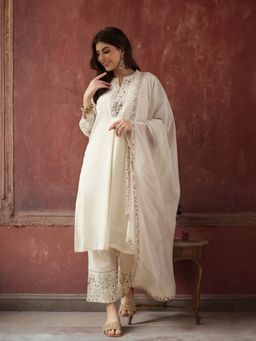 Jaipur Kurti - Women Off White Kurta Pant and Dupatta