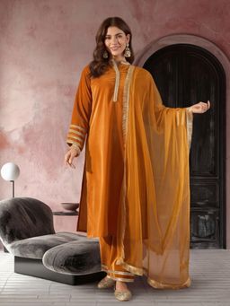 Jaipur Kurti - Women Mustard Kurta Pant and Dupatta