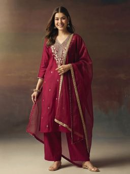 Jaipur Kurti - Embroidered Pink Silk Blend Kurta Pant and Dupatta