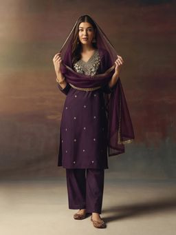 Jaipur Kurti - Embroidered Purple Silk Blend Kurta Pant and Dupatta
