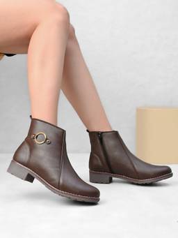 XE Looks - Women'S Brown Ankle Boots with Metal Ring Accent