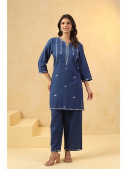 SAVI - Women Blue Pure Cotton Kurta with Pant