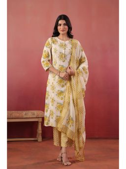 SAVI - Women Yellow Pure Cotton Kurta with Pant and Dupatta