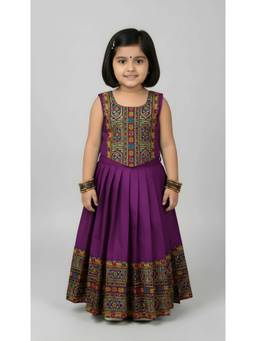 FELIZ THE DESIGNER STUDIO - Girls Regular Fit Jacquard Purple Choli With Lehenga