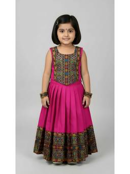 FELIZ THE DESIGNER STUDIO - Girls Regular Fit Jacquard Pink Choli With Lehenga
