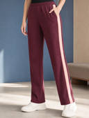 Maroon color option, Currently selected