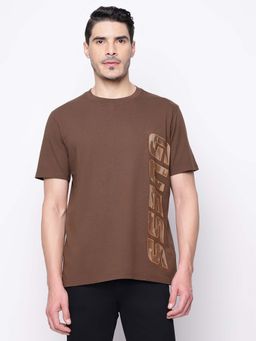 Guess - Men Brown Printed Crew Neck T-Shirt
