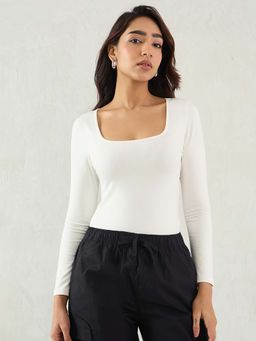 Femmella - White Knit Top