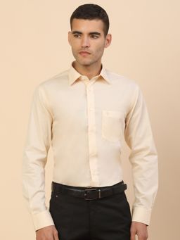 Cantabil - Men Peach Cotton Regular Fit Shirt