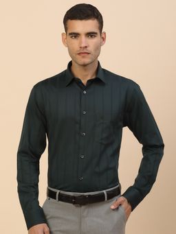 Cantabil - Men Green Cotton Regular Fit Shirt