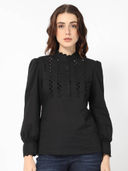 Black color option, Currently selected