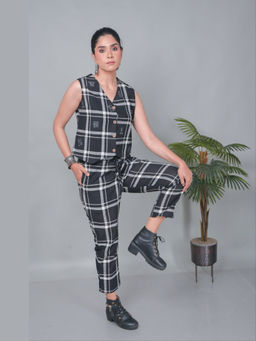 EARTHWEAR - Checkered Hand Embroidered Cotton Sleeveless Black Co-Ord