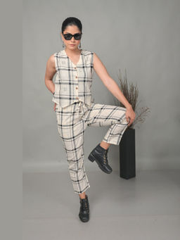 EARTHWEAR - Checkered Hand Embroidered Cotton Sleeveless White Co-Ord Set