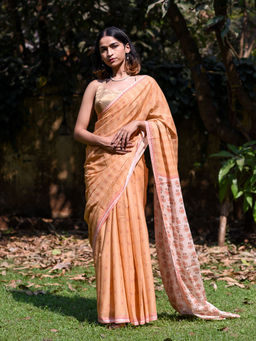 Suta - Peach Floral Printed Pure Cotton Saree
