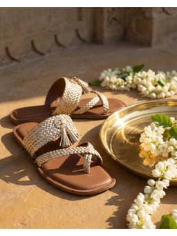 Fizzy Goblet - Women Chrome & Tonic Brown Kolhapuri Flats