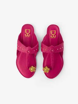 Fizzy Goblet - Women Gulab Pink Kolhapuri Flats