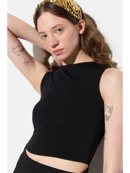 No Matter What - Black Crew Neck Sleeveless Crop Top