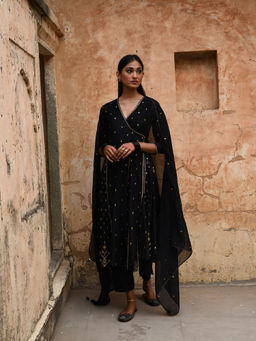 DEEPTHEE - Black Angarkha (Set of 3)