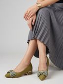 Olive color option, Currently selected