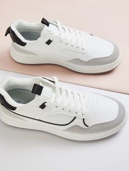max - Men Colourblock Sneakers